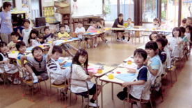 5才児き組さん 製作中です。